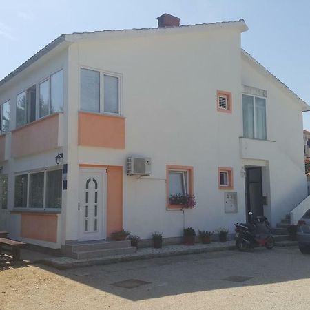 Guest House Dijana Krk Town Exterior photo