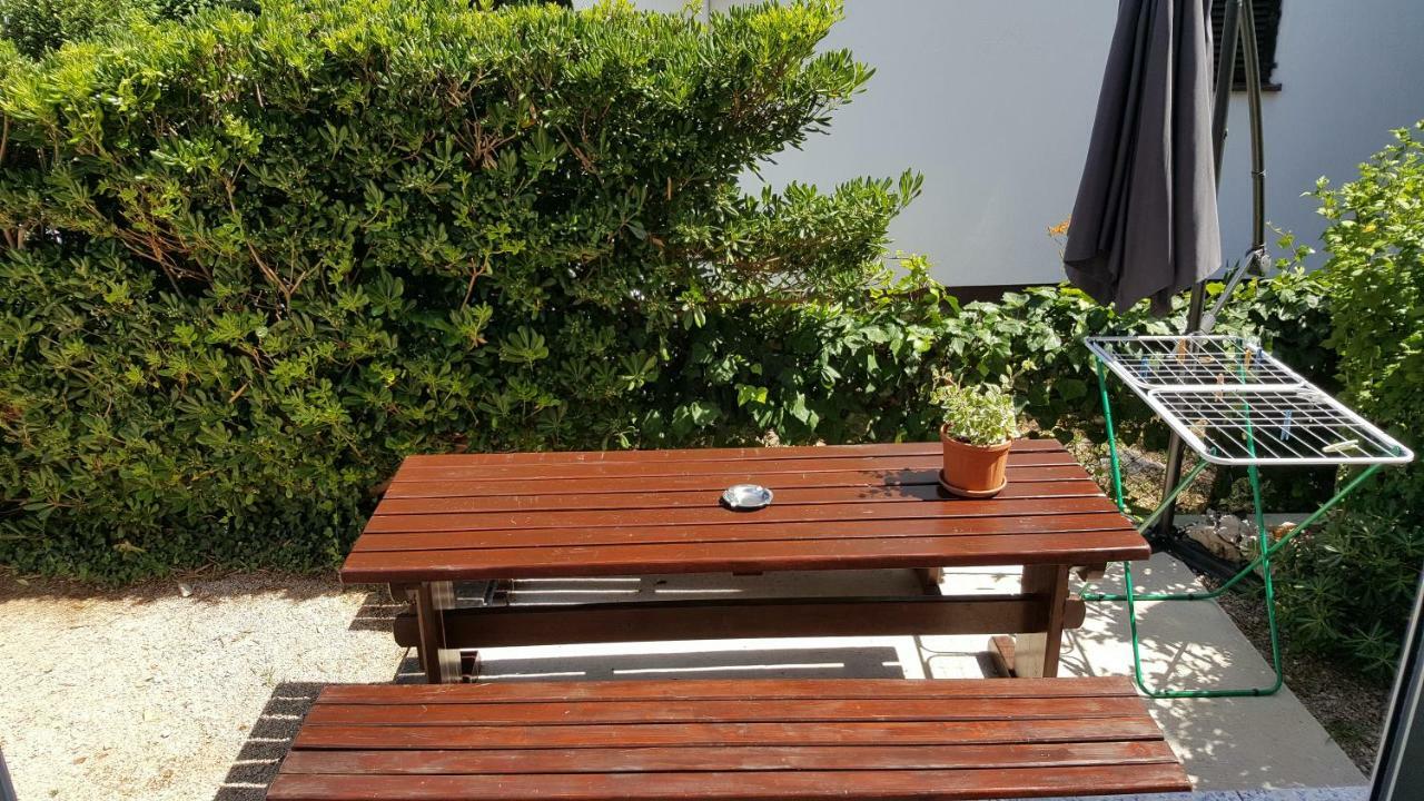 Guest House Dijana Krk Town Exterior photo